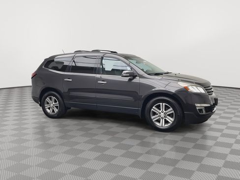 Used 2017 Chevrolet Traverse LT AWD/4WD image 39