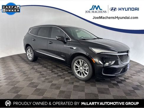 Used 2022 Buick Enclave Avenir w/ Avenir Technology Package image 3