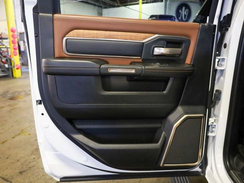 Used 2019 RAM 2500 Limited image 13