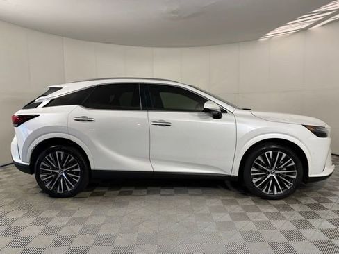 Used 2025 Lexus RX 350 w/ Convenience Package image 9