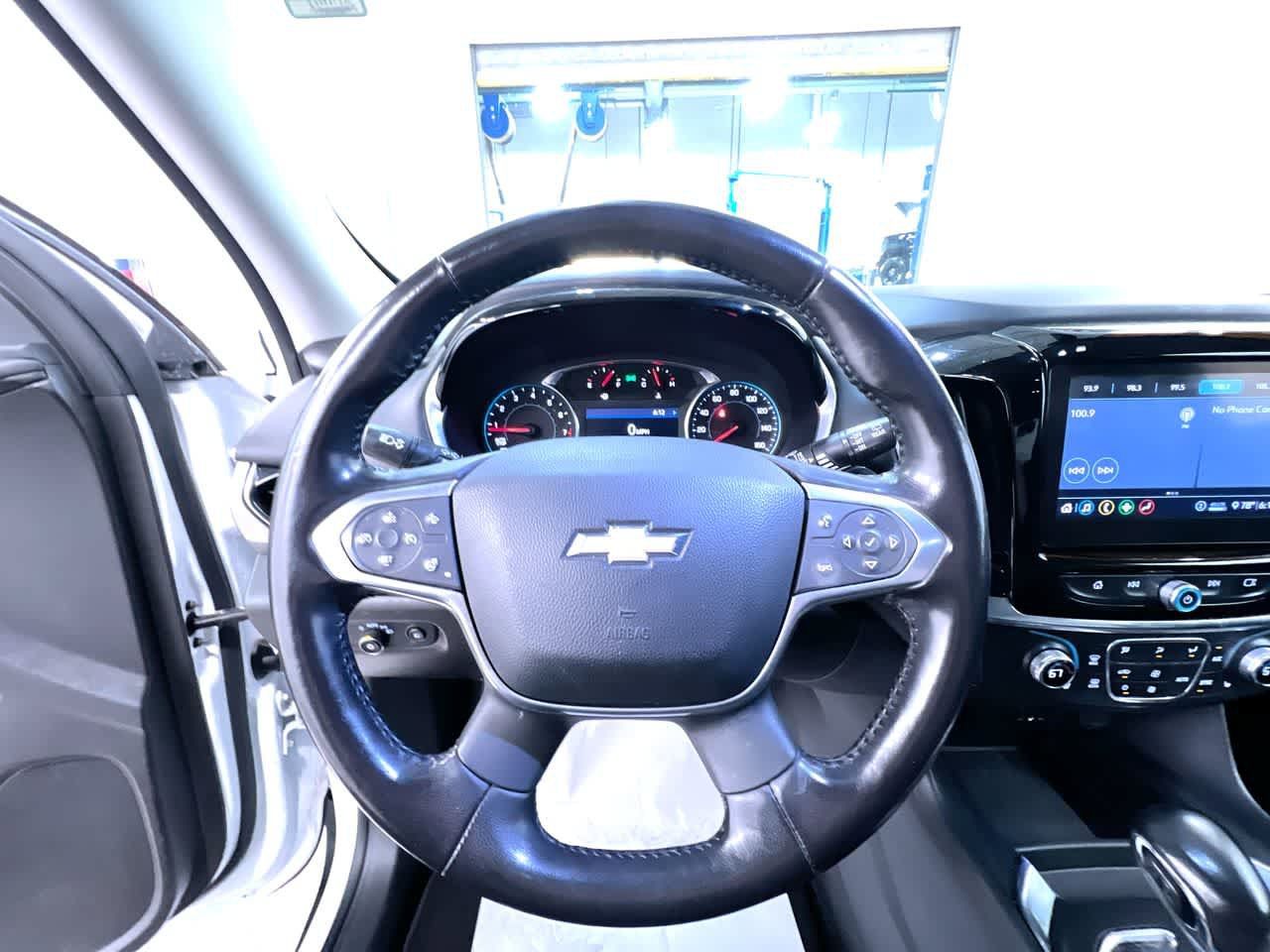 Used 2021 Chevrolet Traverse LT w/ LPO, Cargo Package AWD/4WD image 15