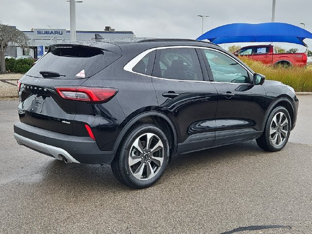 Certified 2023 Ford Escape Platinum AWD/4WD image 5