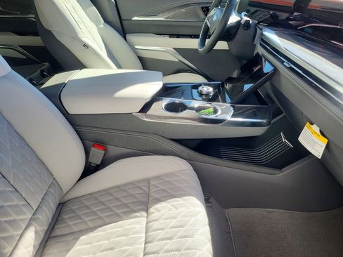 New 2026 Cadillac Escalade IQ Luxury 1 AWD/4WD image 8