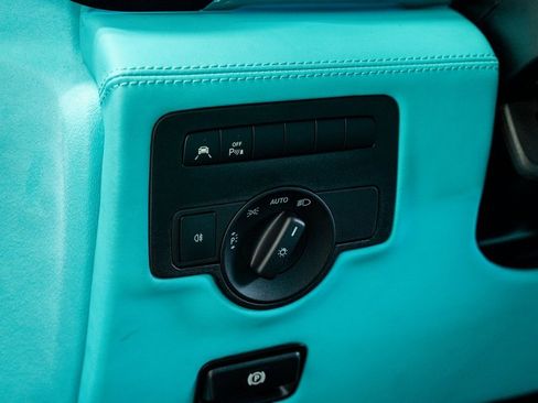 Used 2023 Mercedes-Benz Metris Passenger image 37