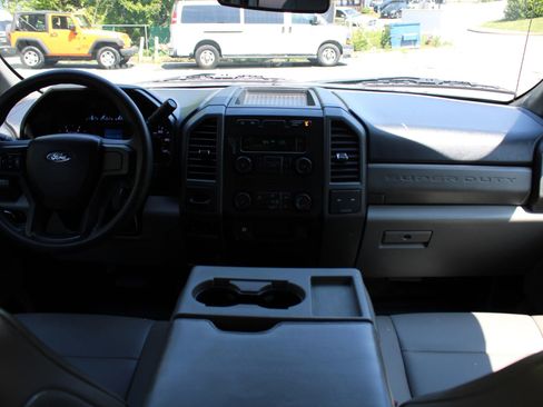 Used 2018 Ford F250 XL RWD image 12