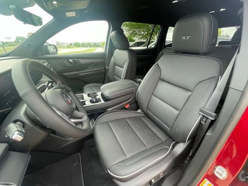 New 2026 Buick Enclave Sport Touring FWD image 19