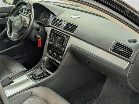 Used 2012 Volkswagen Passat 2.5 SE image 23