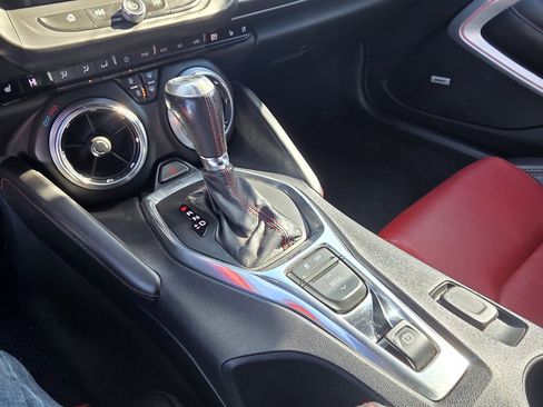 Used 2019 Chevrolet Camaro LT image 18