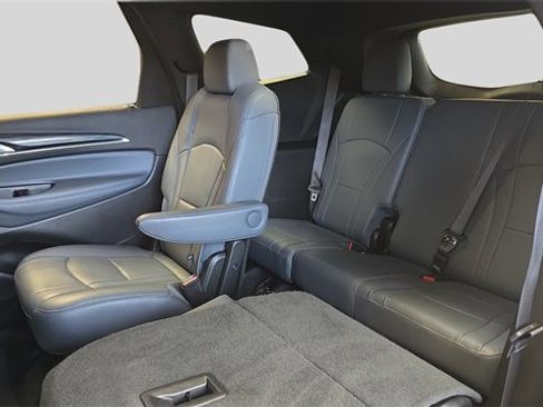 Used 2023 Buick Enclave Essence w/ LPO, Touring Package image 16