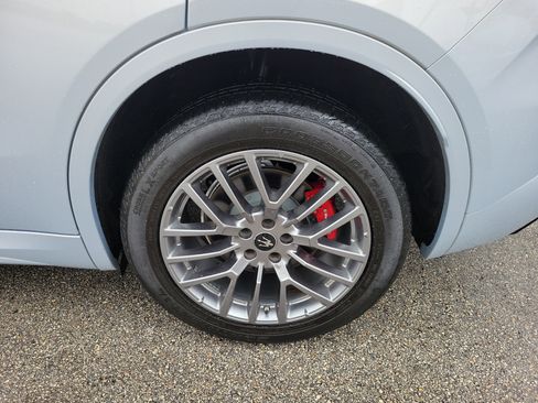 Used 2023 Maserati Grecale GT image 9