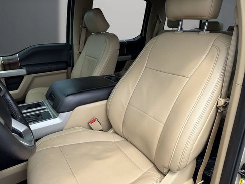 Used 2017 Ford F150 Lariat AWD/4WD image 13