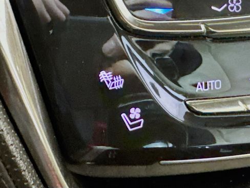 Used 2019 Cadillac CTS Luxury image 5