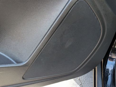 Used 2016 GMC Canyon SL RWD image 10