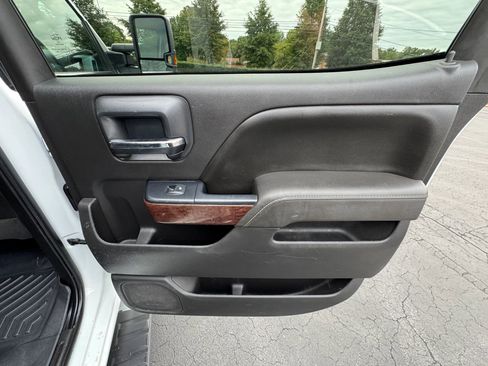 Used 2016 GMC Sierra 3500 SLE image 21