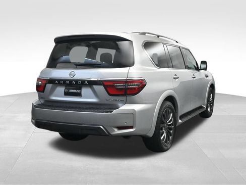 Used 2023 Nissan Armada Platinum w/ Captain's Chairs Package RWD image 8
