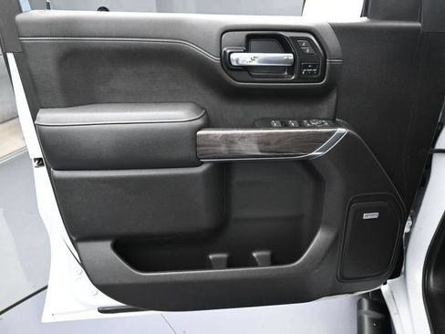Used 2022 Chevrolet Silverado 1500 LTZ w/ Technology Package RWD image 13