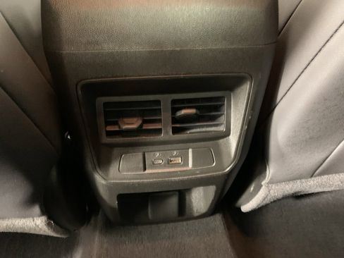 Used 2024 Chevrolet Colorado Z71 w/ Z71 Convenience Package 2 image 32