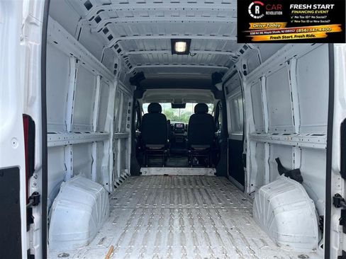 Used 2025 RAM ProMaster 2500 w/ Convenience Group image 8