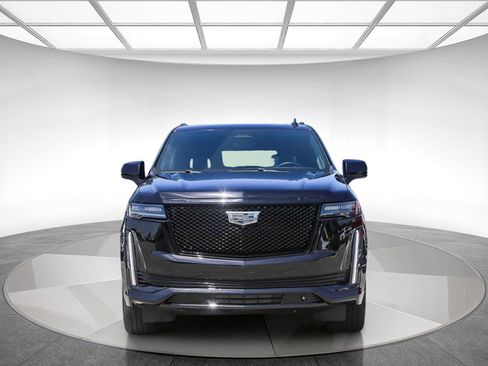 Used 2024 Cadillac Escalade ESV Sport Platinum w/ LPO, ONYX Package AWD/4WD image 6