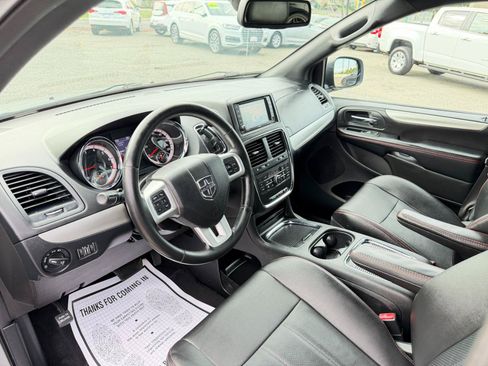 Used 2020 Dodge Grand Caravan GT FWD image 10