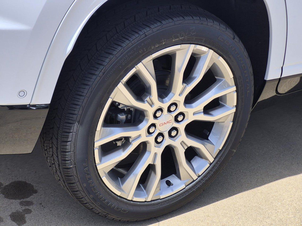New 2026 GMC Acadia Denali w/ Super Cruise Package AWD/4WD image 5