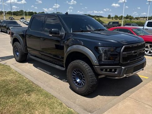 Used 2019 Ford F150 Raptor w/ Equipment Group 802A Luxury AWD/4WD image 2