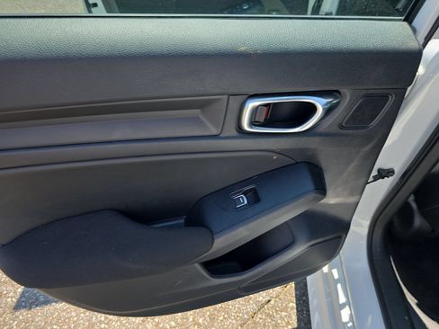 Used 2022 Honda Civic Sport image 17