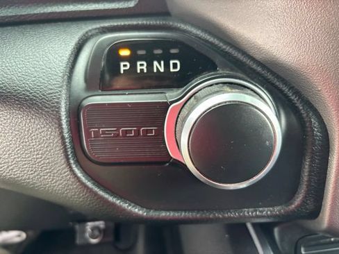 Used 2019 RAM 1500 Big Horn RWD image 34