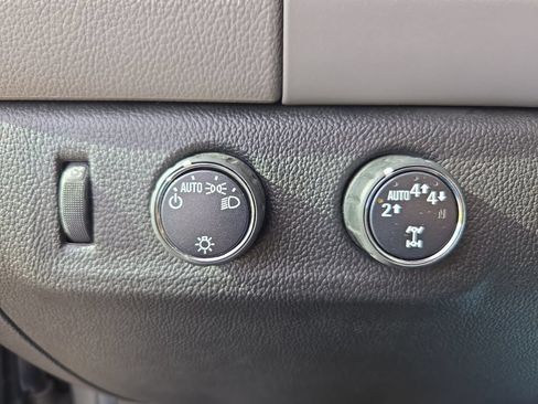Used 2018 Chevrolet Colorado LT AWD/4WD image 28