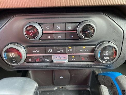Used 2023 Ford Bronco Outer Banks AWD/4WD image 10