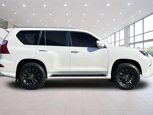 Used 2021 Lexus GX 460 Premium w/ Premium Package AWD/4WD image 3