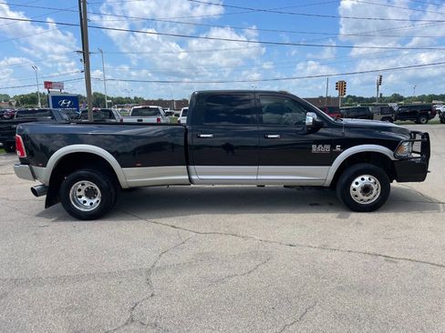 Used 2018 RAM 3500 Laramie image 7