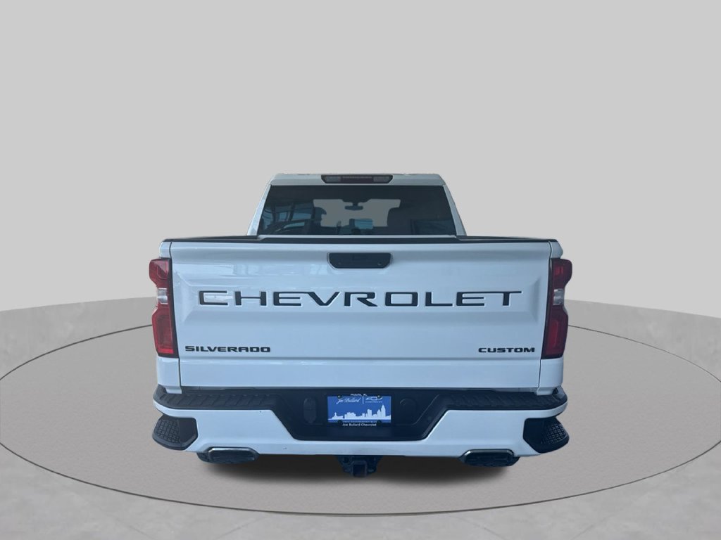 Used 2020 Chevrolet Silverado 1500 Custom w/ Custom Value Package AWD/4WD image 9