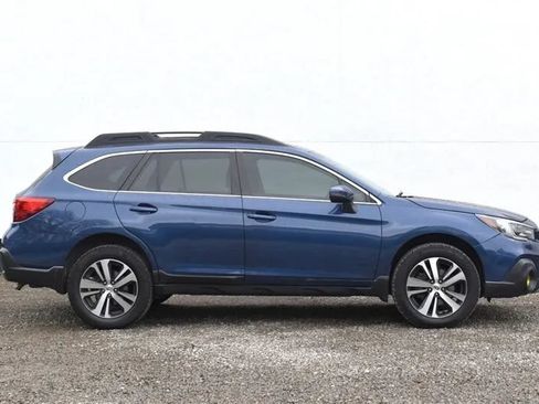 Used 2019 Subaru Outback 3.6R Limited AWD/4WD image 6