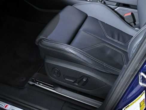 Used 2024 Audi Q3 2.0T Premium Plus w/ Premium Plus Package image 26