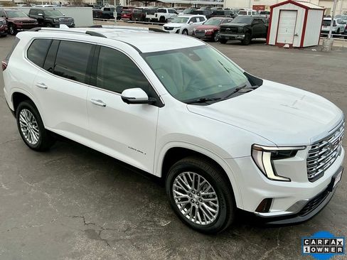 Used 2024 GMC Acadia Denali image 4