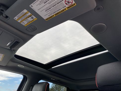 Used 2024 Ford F250 Lariat w/ Lariat Ultimate Package image 9