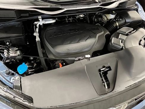 New 2026 Honda Odyssey Touring image 12