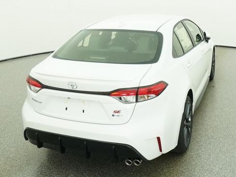 New 2026 Toyota Corolla SE FWD image 8
