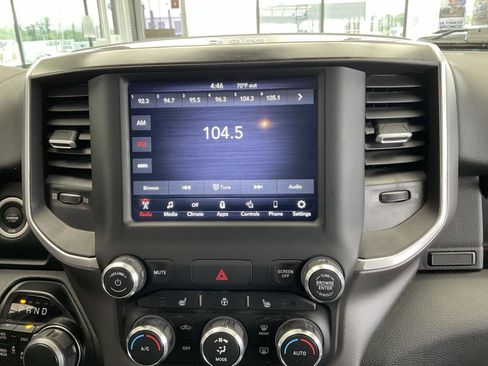 Used 2021 RAM 1500 Big Horn AWD/4WD image 16
