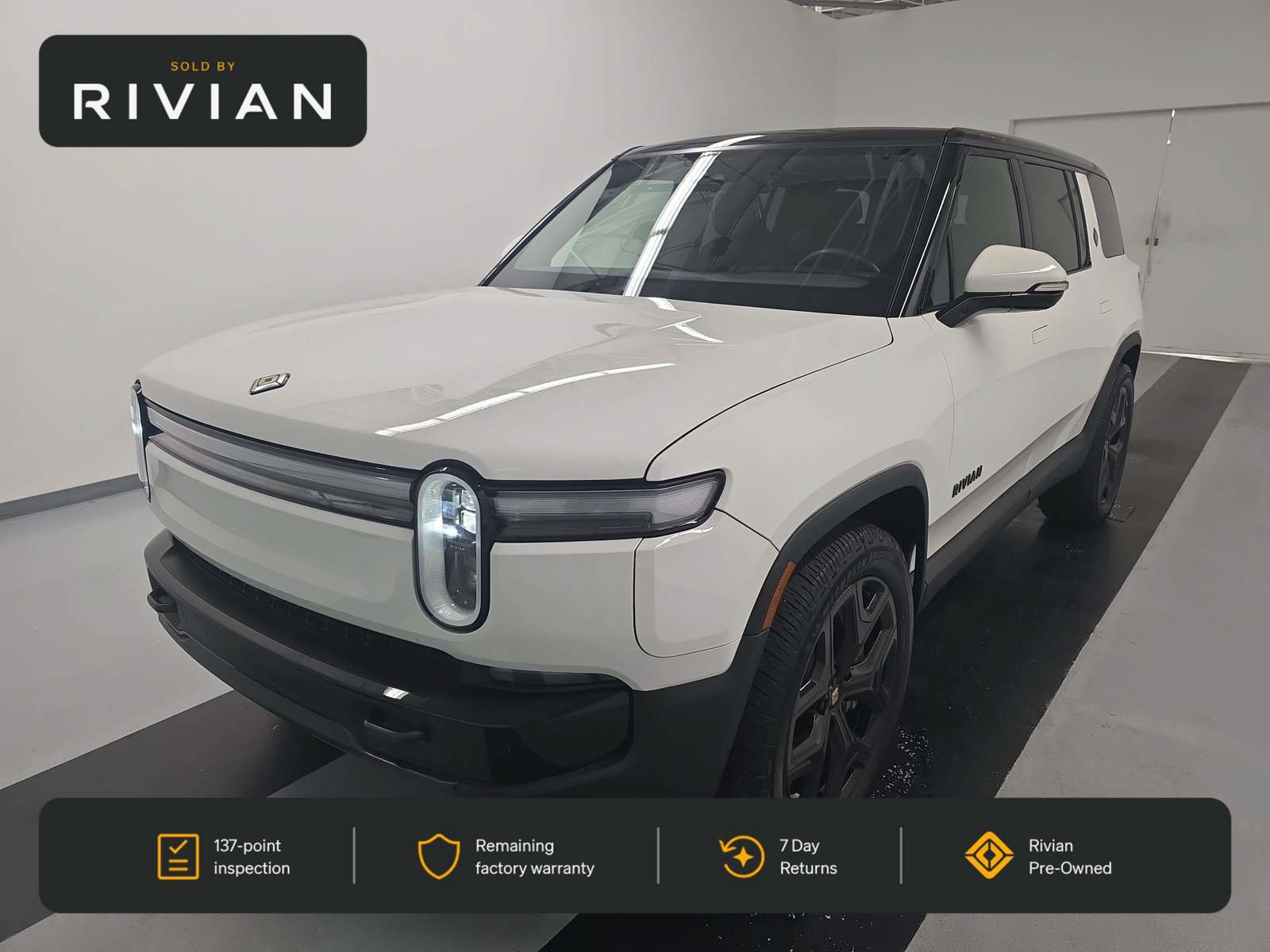 Used 2025 Rivian R1S Adventure Dual AWD/4WD image 1
