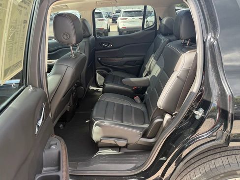 Used 2022 GMC Acadia Denali w/ Denali Ultimate Package FWD image 30