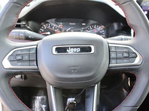 Used 2024 Jeep Compass Trailhawk image 19