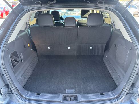 Used 2011 Ford Edge Limited image 9