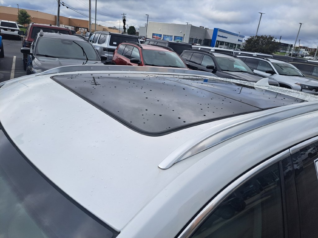 Used 2019 Cadillac XT4 Premium Luxury w/ Cold Weather Package FWD image 9