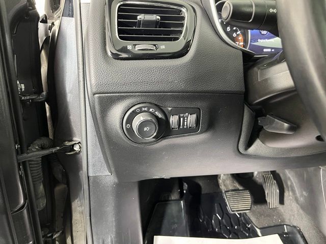 Used 2018 Jeep Compass Limited w/ Navigation Group AWD/4WD image 14
