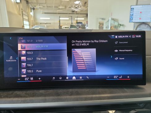 Used 2025 BMW X7 xDrive40i AWD/4WD image 26