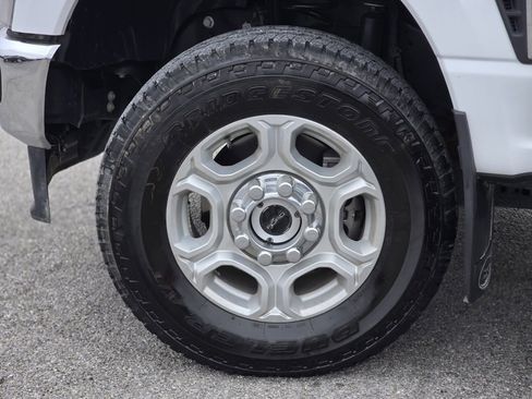 Used 2025 Ford F350 XLT image 10