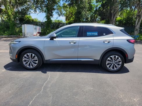 Certified 2025 Buick Envision Preferred AWD/4WD image 9