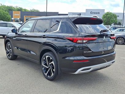 New 2025 Mitsubishi Outlander SE